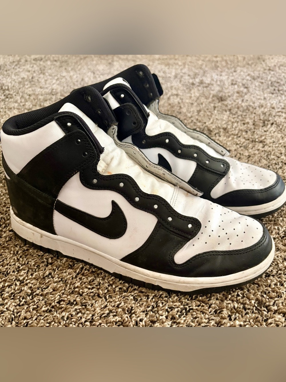 Nike Men’s High Top Pandas